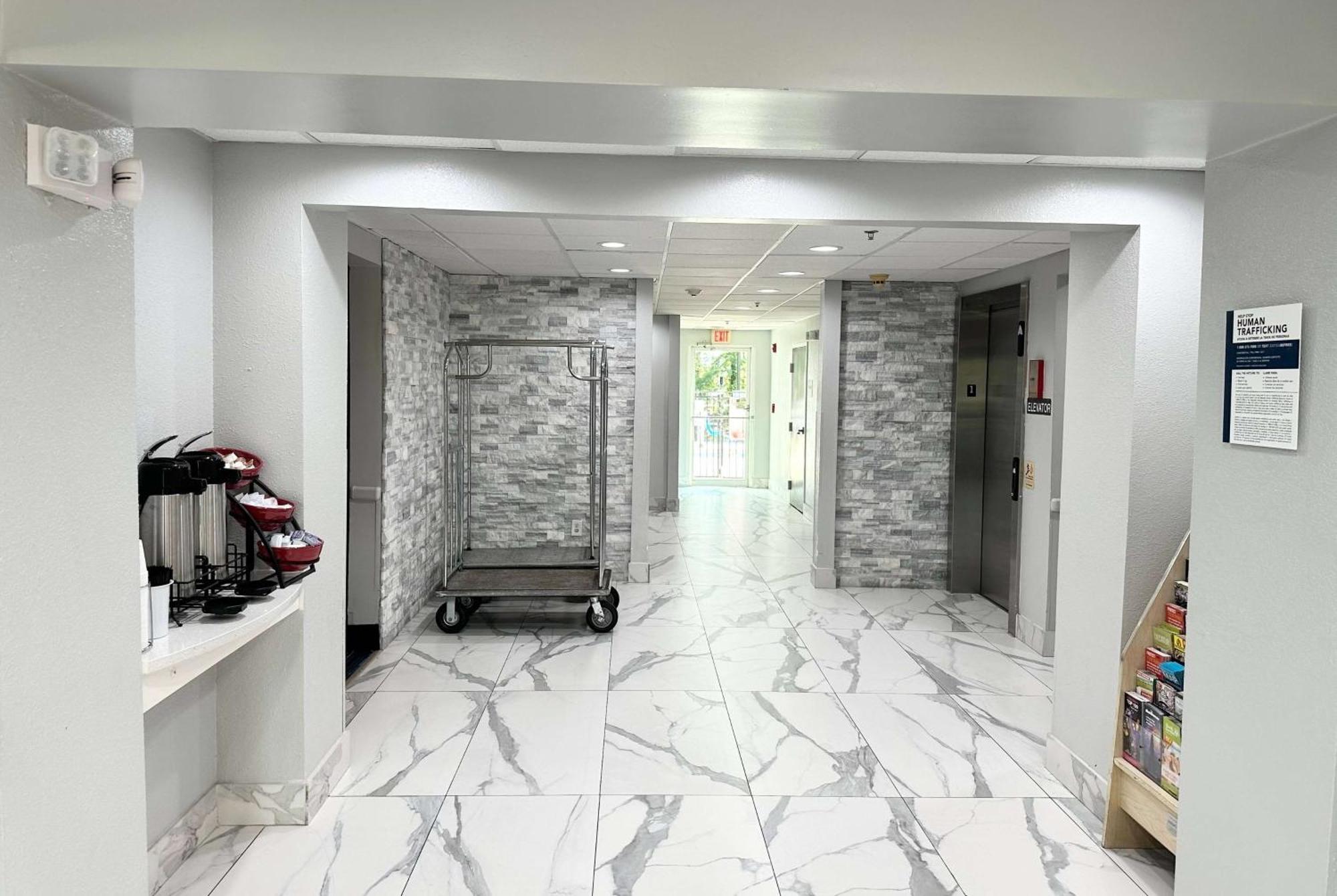 Ramada By Wyndham Lithia Springs Atlanta 호텔 외부 사진