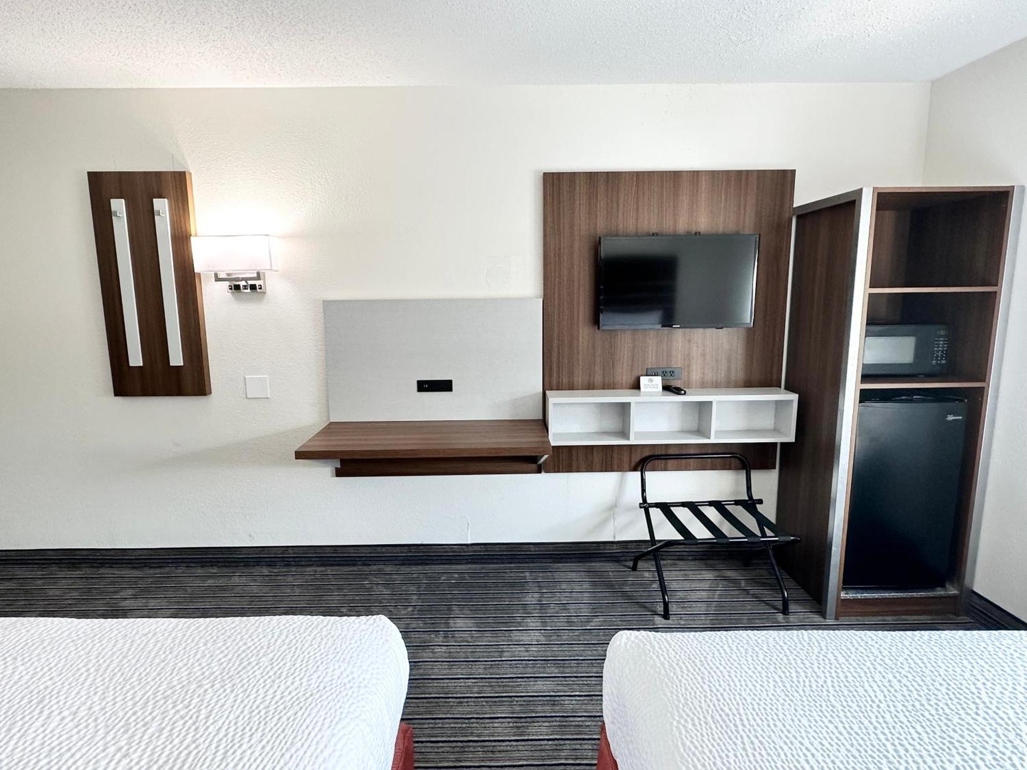 Ramada By Wyndham Lithia Springs Atlanta 호텔 외부 사진